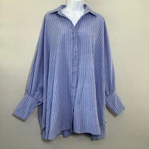 Blue Striped Collared Preppy Minimalist Ultra‎ Oversized Button Down Shirt Sz 4